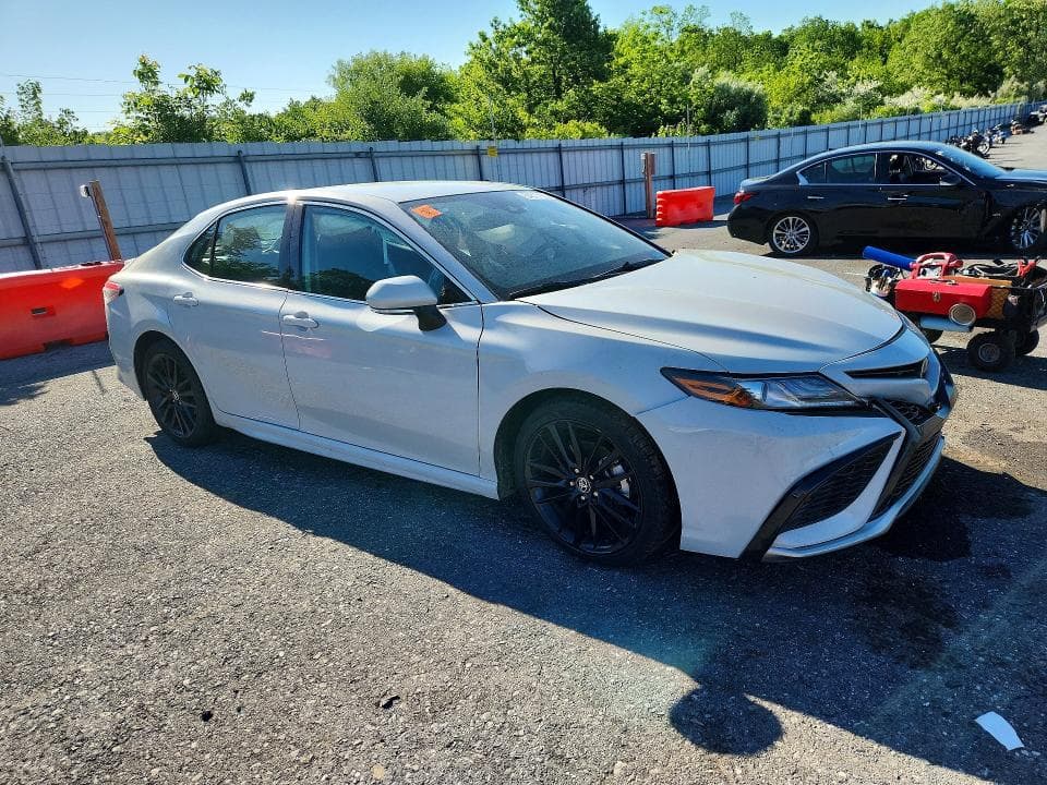 2024 TOYOTA CAMRY XSE 7