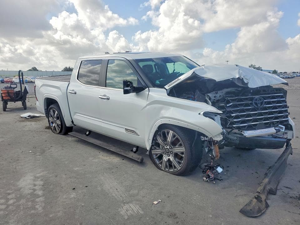 2026 TOYOTA TUNDRA CREWMAX CAPSTONE 4