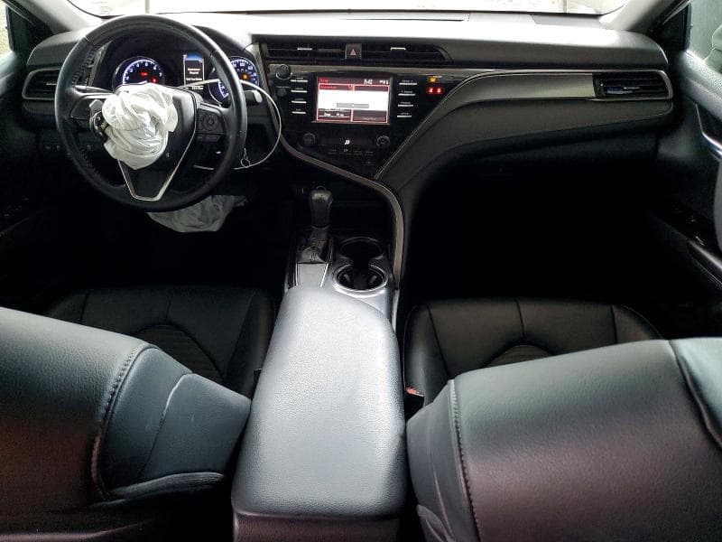 2019 TOYOTA CAMRY SE 8
