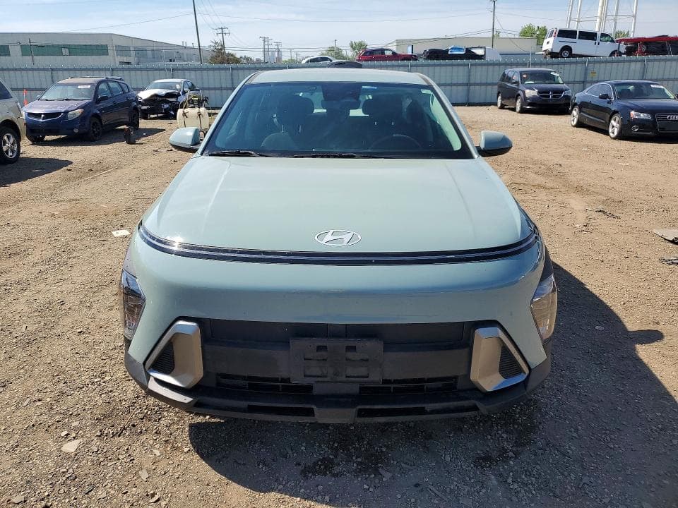 2025 HYUNDAI KONA SE 5