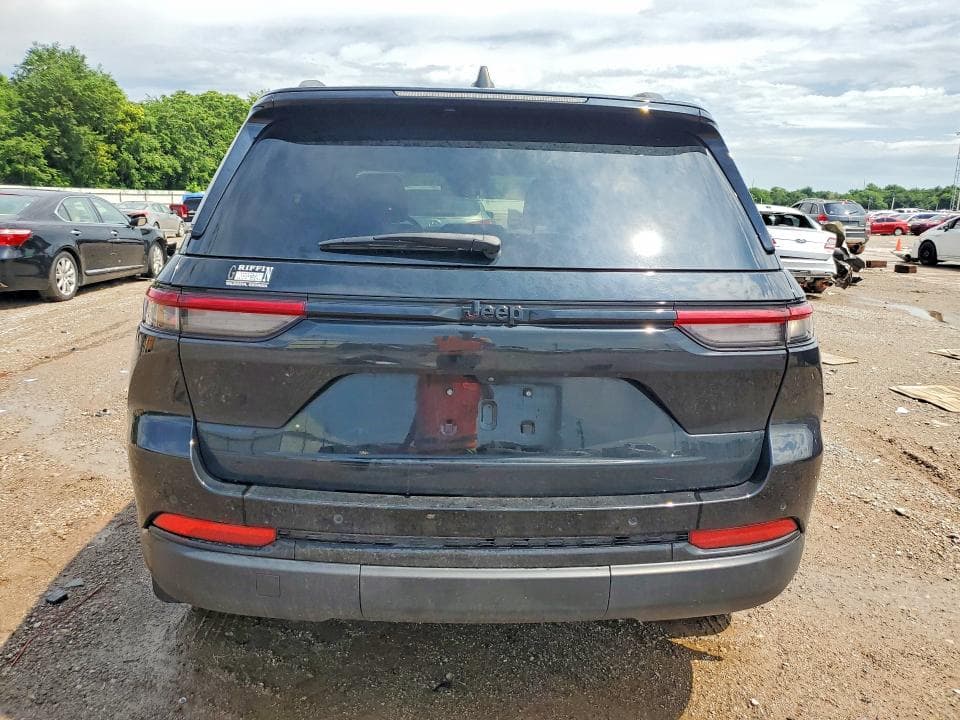 2023 JEEP GRAND CHEROKEE LAREDO 6