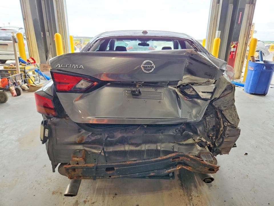 2023 NISSAN ALTIMA SR 6