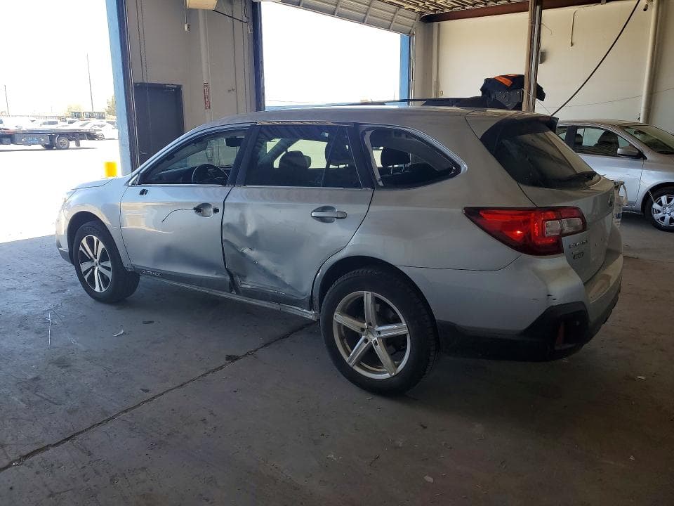 2018 SUBARU OUTBACK 2