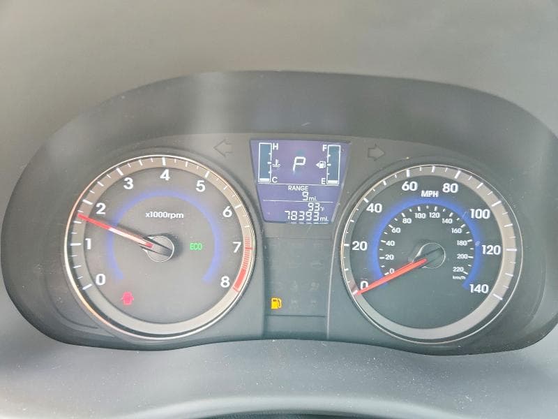 2017 HYUNDAI ACCENT SE 9