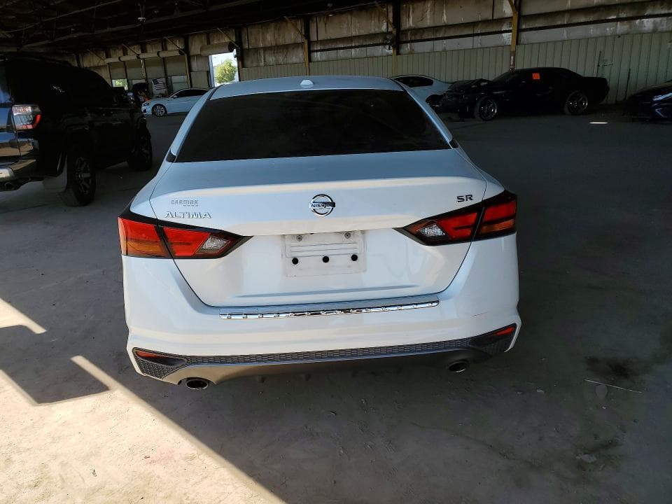 2019 NISSAN ALTIMA SR 11