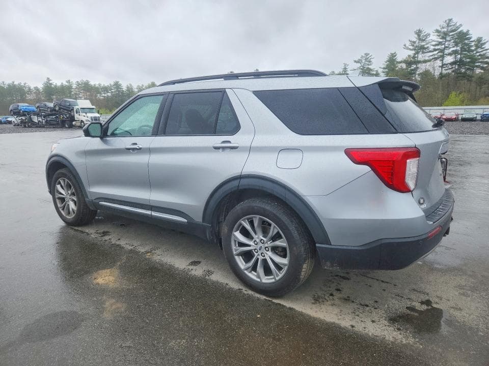 2020 FORD EXPLORER XLT 2