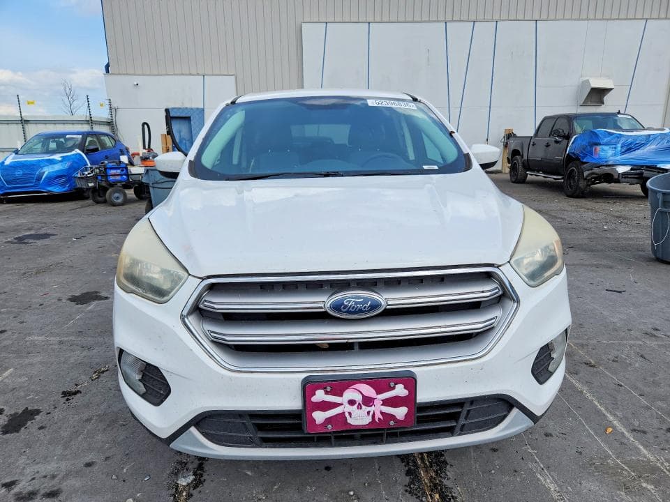 2017 FORD ESCAPE SE 5