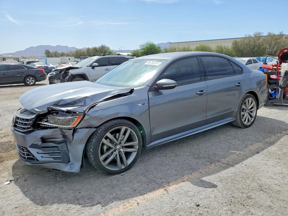 2018 VOLKSWAGEN PASSAT S - 1