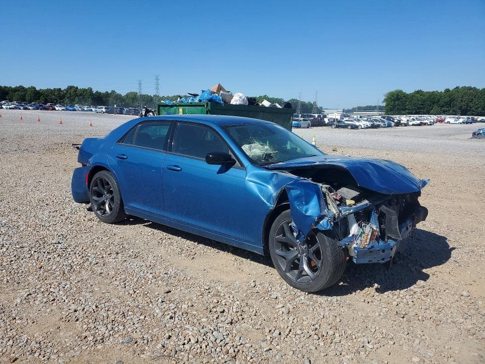 2020 CHRYSLER 300 TOURING 4