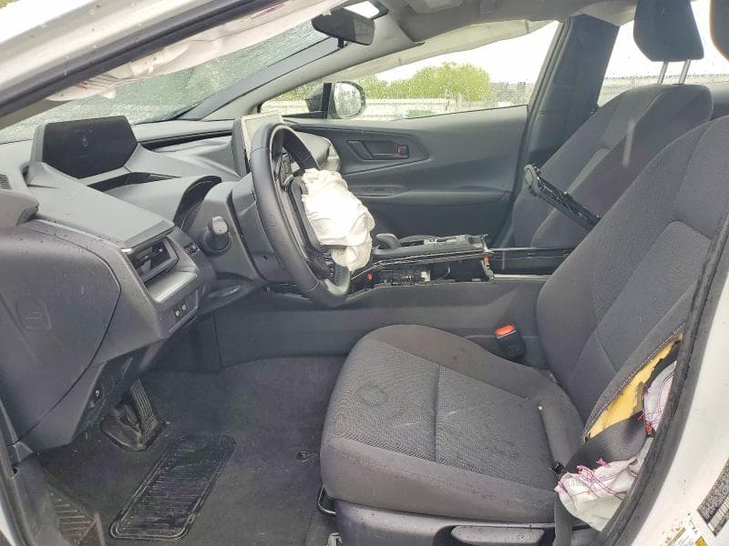 2024 TOYOTA PRIUS LE 7
