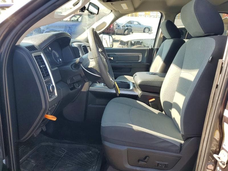 2023 RAM 1500 CLASSIC SLT 7