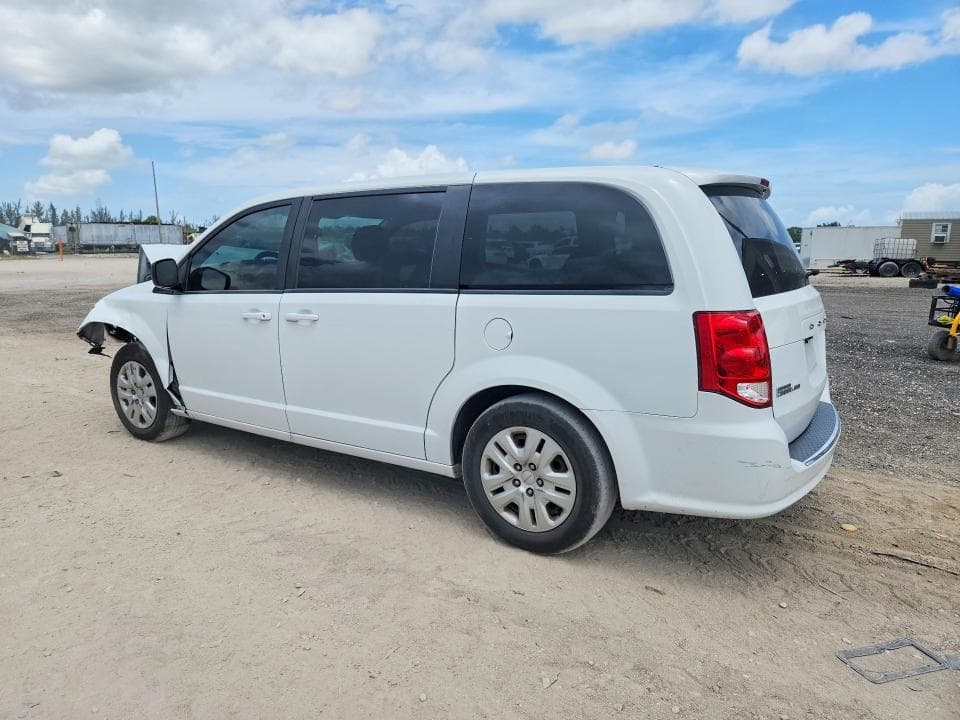 2018 DODGE GRAND CARAVAN SE 2
