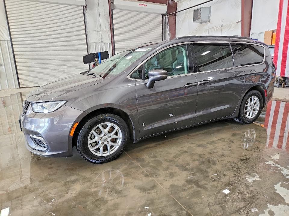 2022 CHRYSLER PACIFICA TOURING L - 1