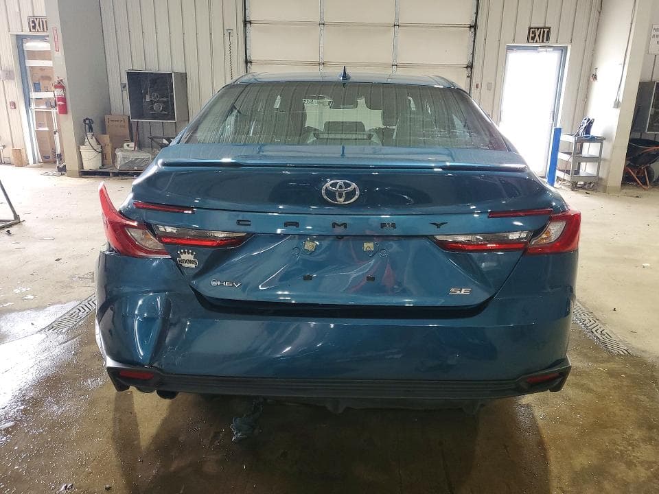 2025 TOYOTA CAMRY SE 6
