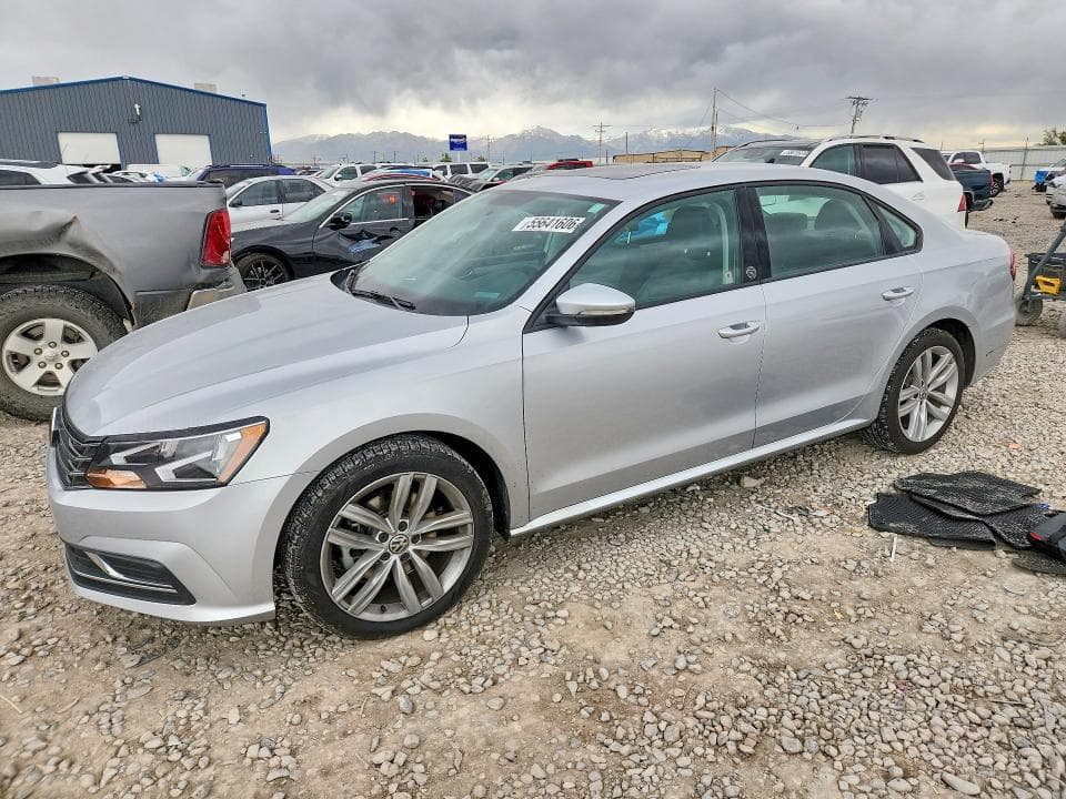 2019 VOLKSWAGEN PASSAT - 1