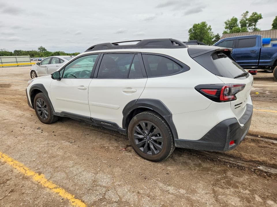 2025 SUBARU OUTBACK ONYX EDITION XT 2