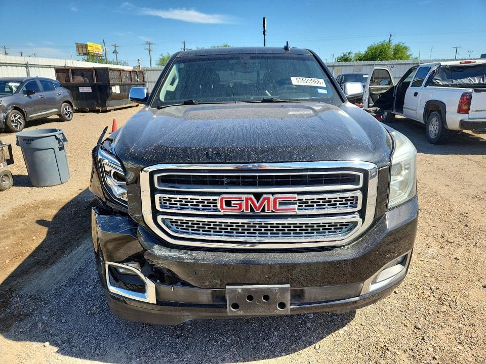 2018 GMC YUKON 5