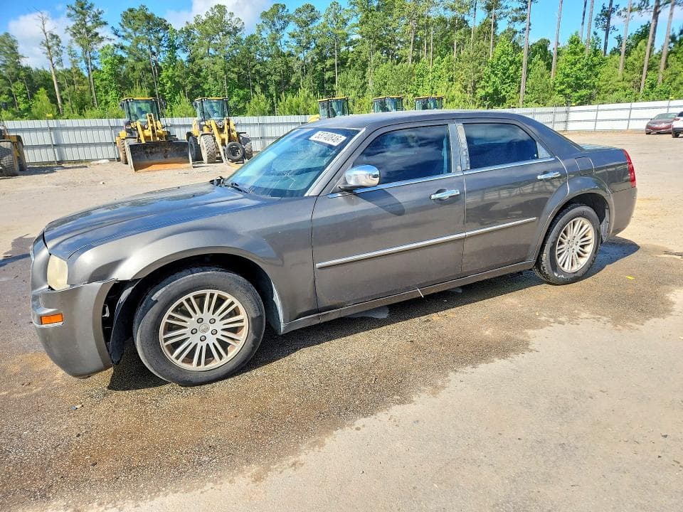 2010 CHRYSLER 300 TOURING - 1