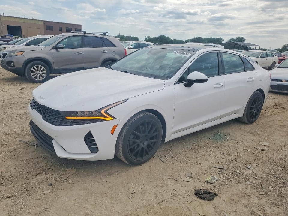 2022 KIA K5