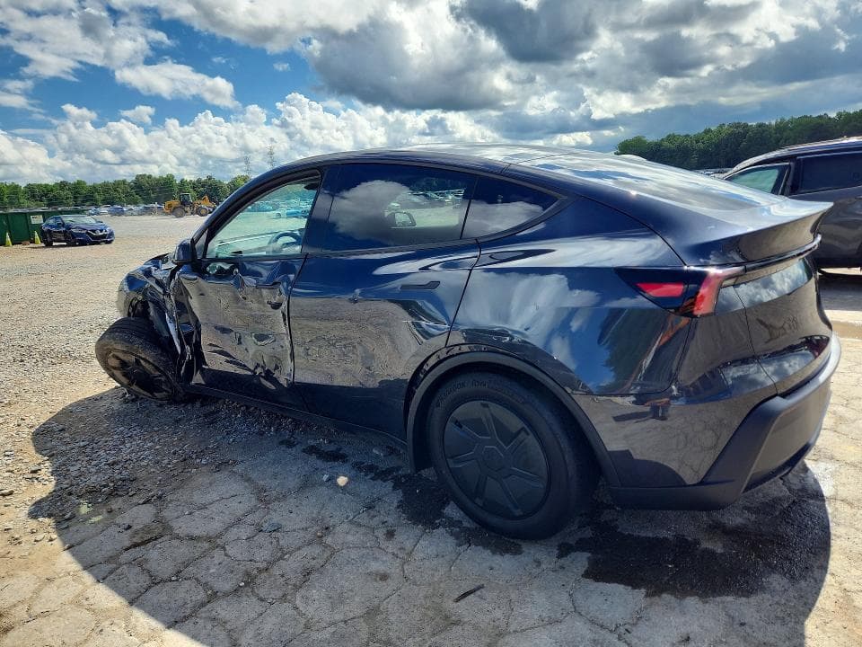 2026 TESLA MODEL Y 2