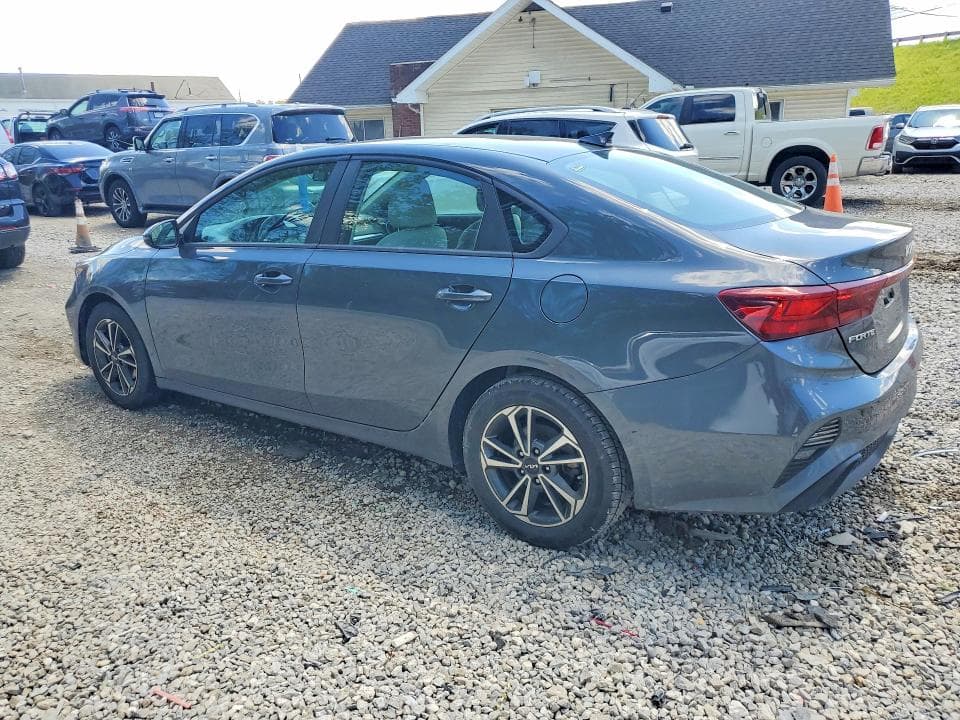 2023 KIA FORTE LXS 2