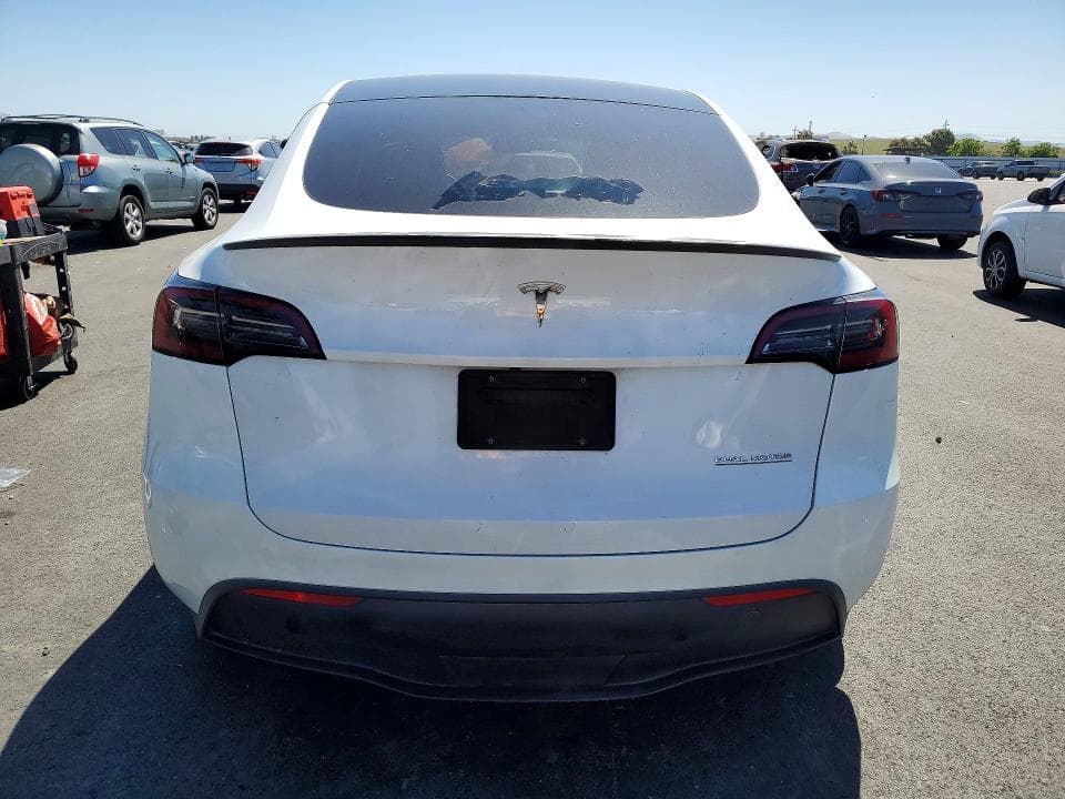 2023 TESLA MODEL Y 6