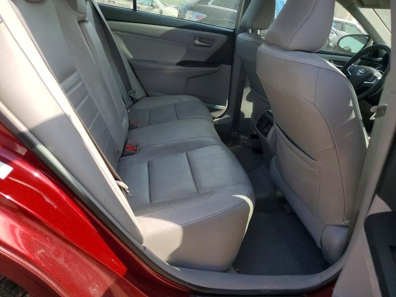 2017 TOYOTA CAMRY XLE 10