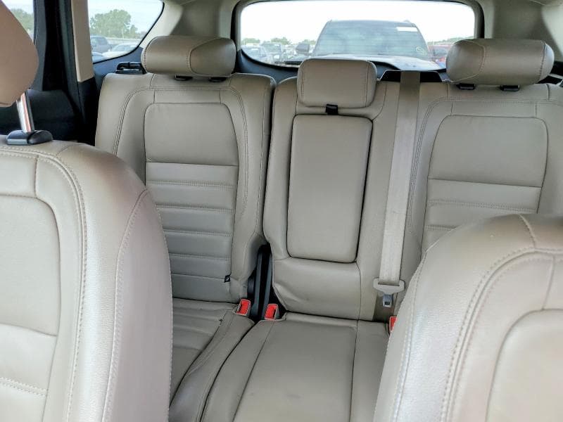 2018 FORD ESCAPE SEL 10