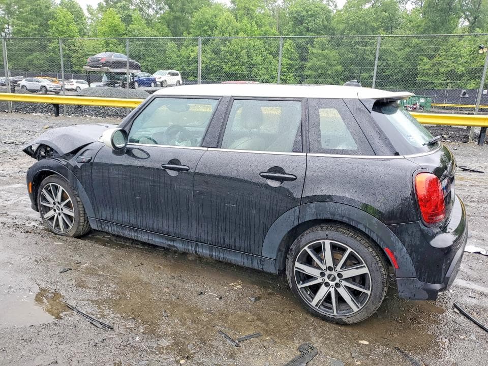 2022 MINI COOPER S 2