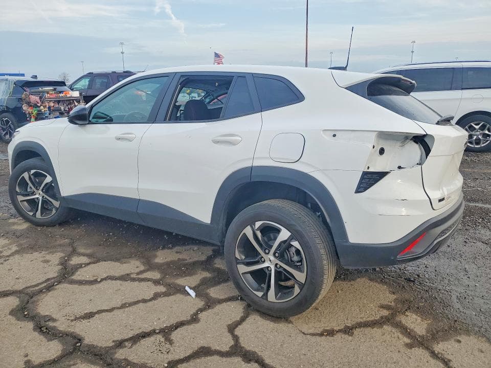 2024 CHEVROLET TRAX 1RS 2