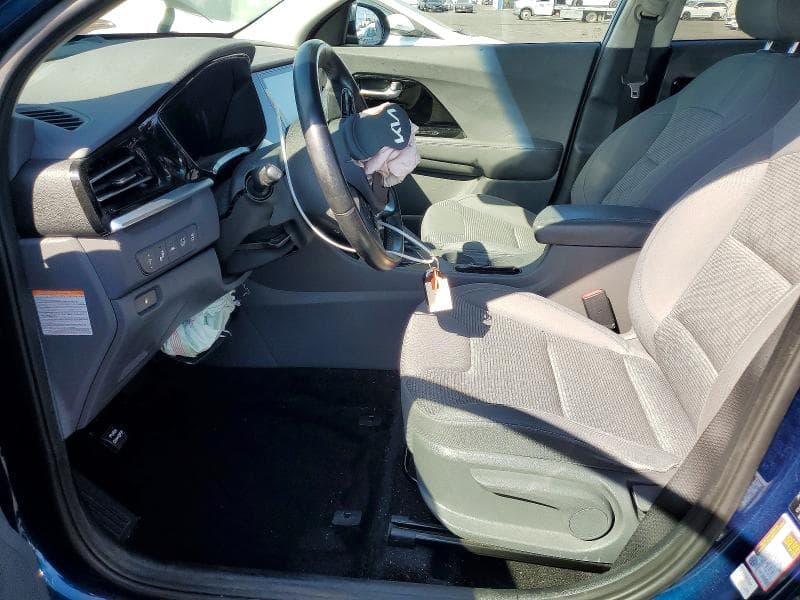 2022 KIA NIRO LXS 7