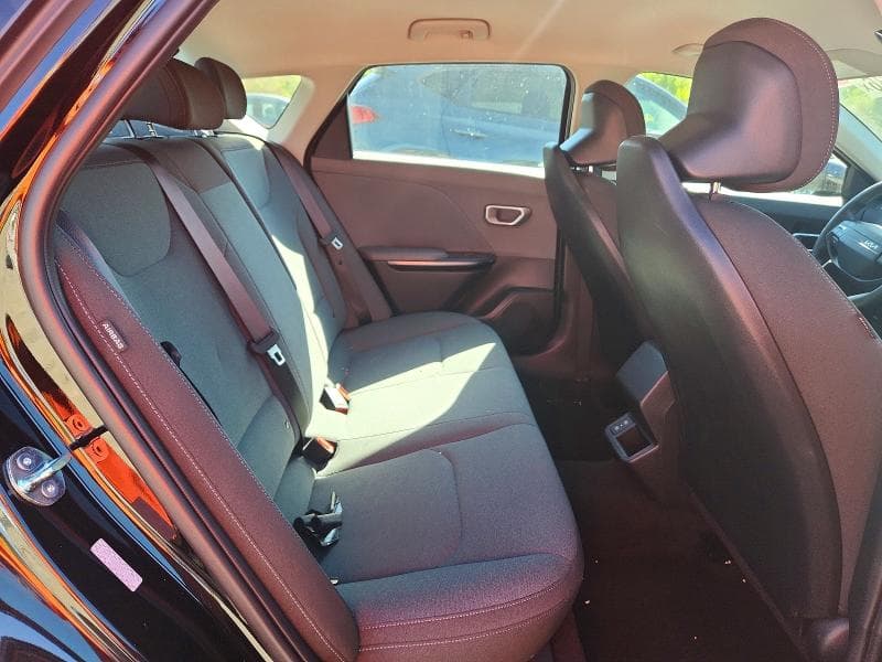 2025 KIA K4 LXS 10