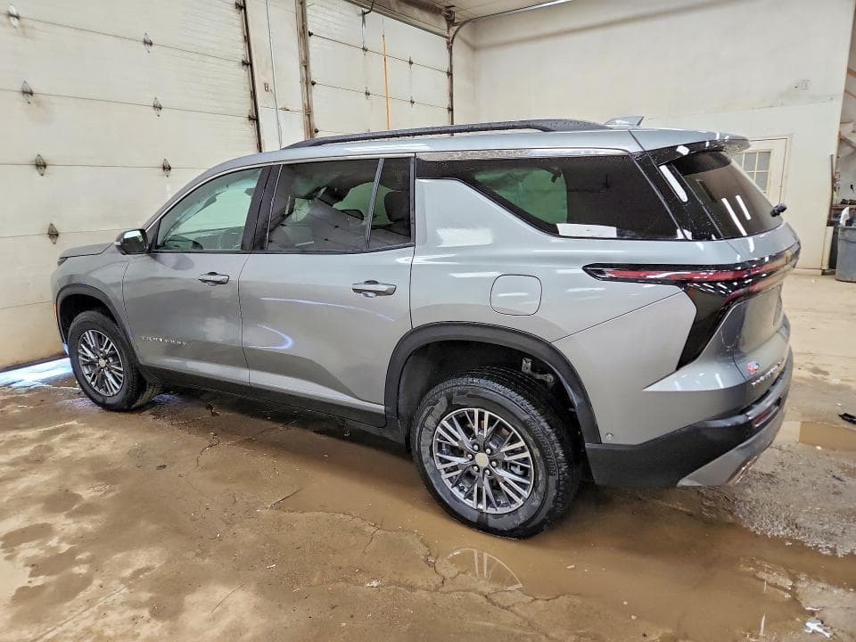 2025 CHEVROLET TRAVERSE LT 2