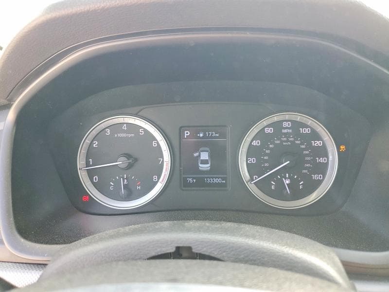 2019 HYUNDAI SONATA SE 9