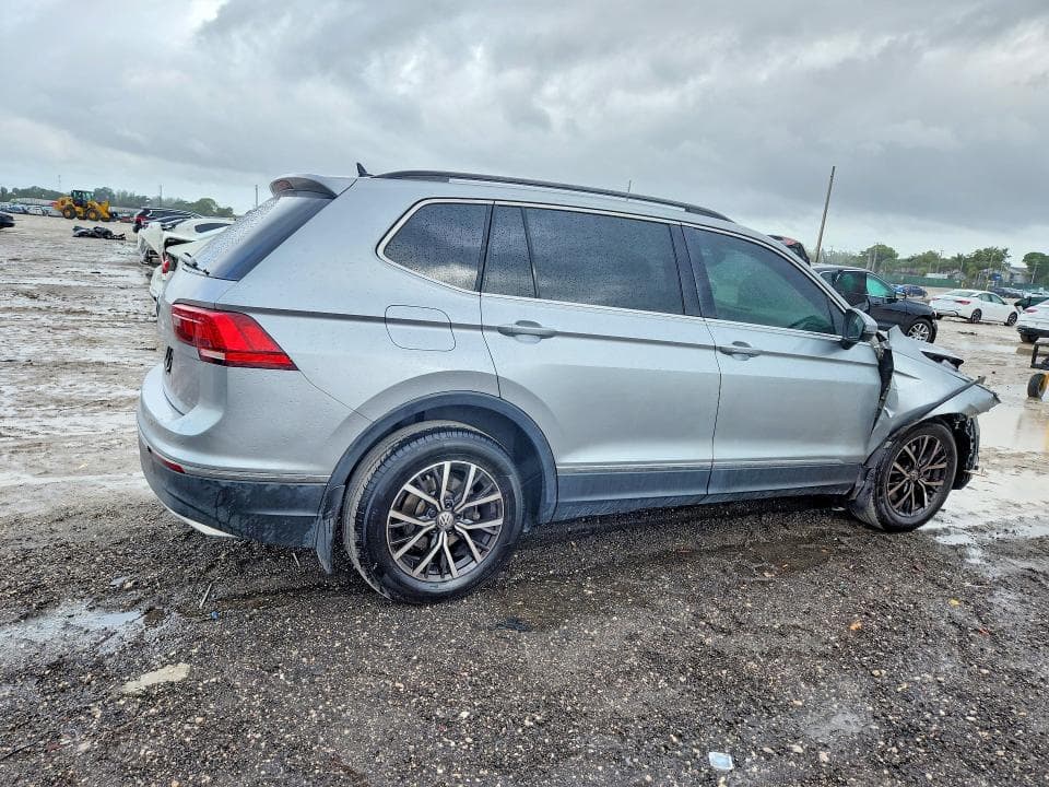 2020 VOLKSWAGEN TIGUAN SE 3