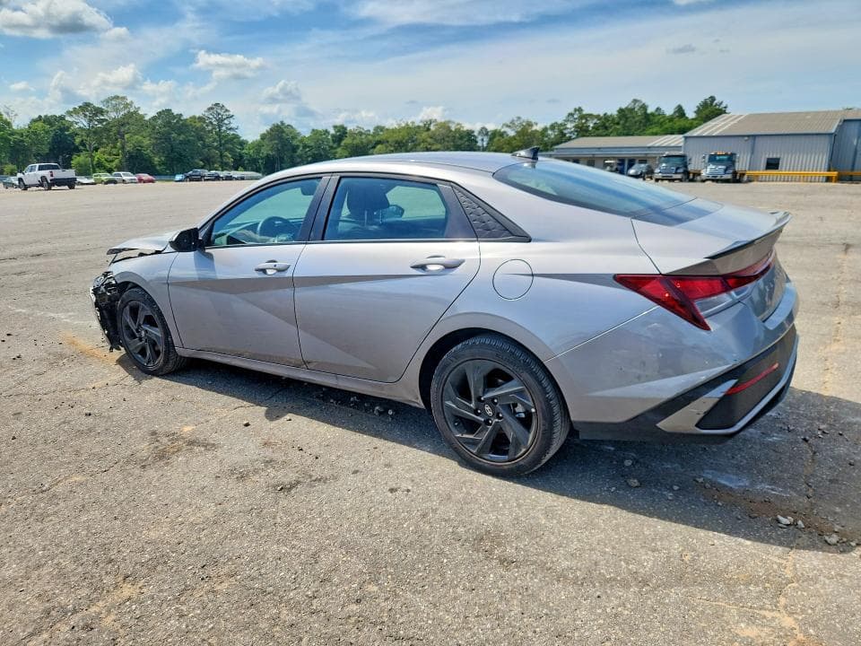 2026 HYUNDAI ELANTRA SEL SPORT 2
