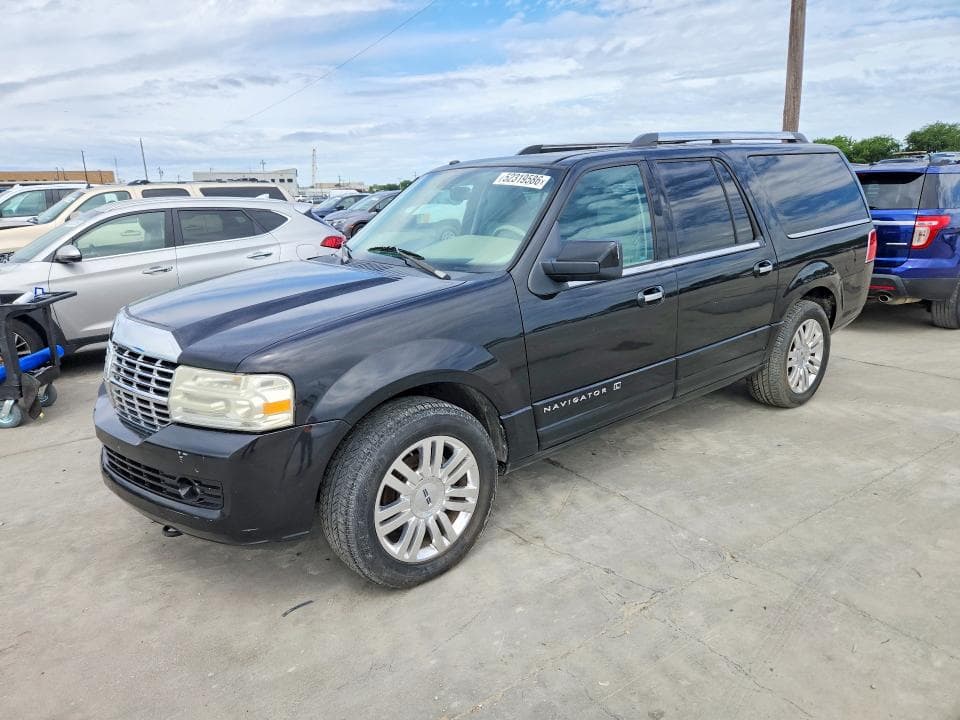 2011 LINCOLN NAVIGATOR - 1