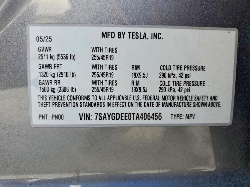2026 TESLA MODEL Y 12