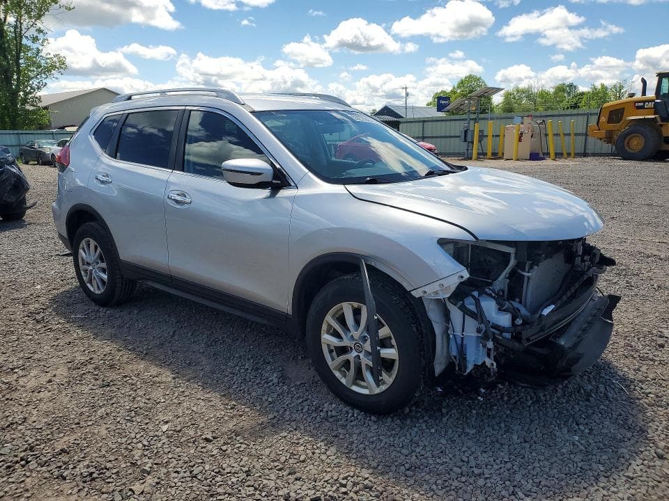 2018 NISSAN ROGUE SV 4