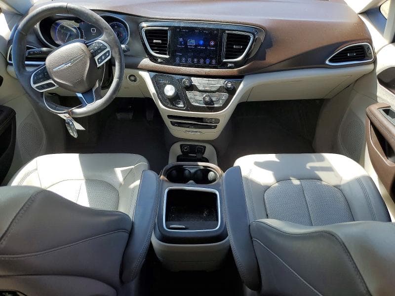 2017 CHRYSLER PACIFICA TOURING L PLUS 8