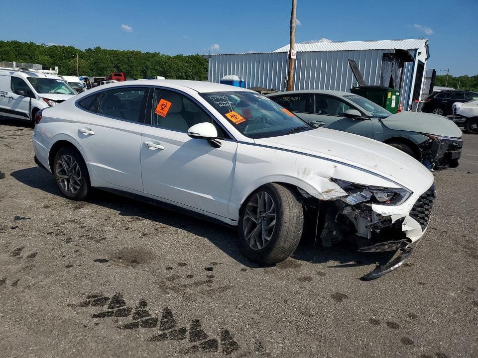 2023 HYUNDAI SONATA SEL 4