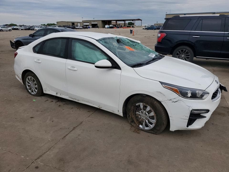 2021 KIA FORTE FE 4