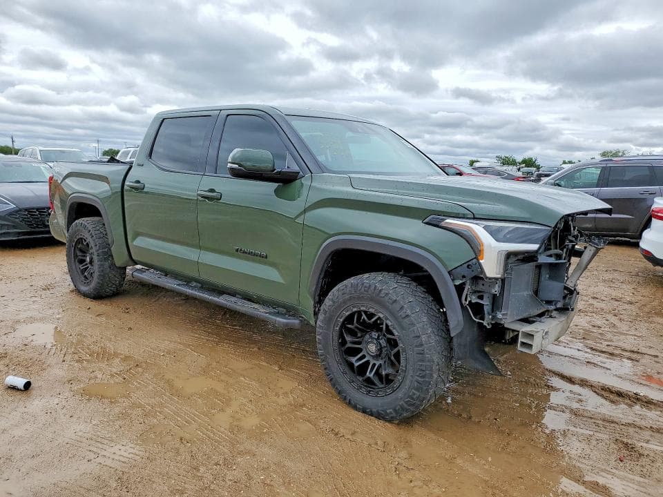 2022 TOYOTA TUNDRA SR5 4