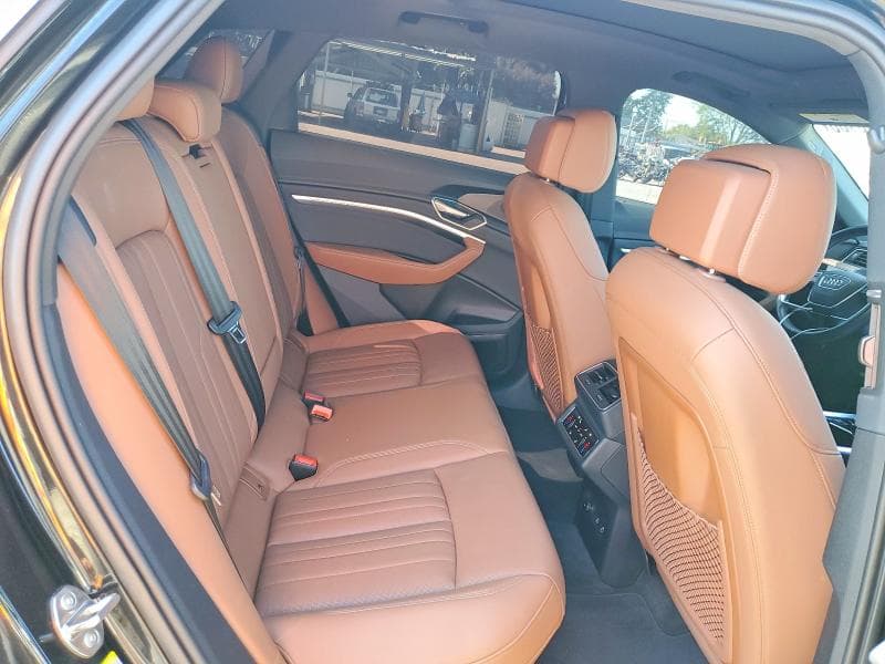 2024 AUDI Q8 E-TRON PREMIUM PLUS 11