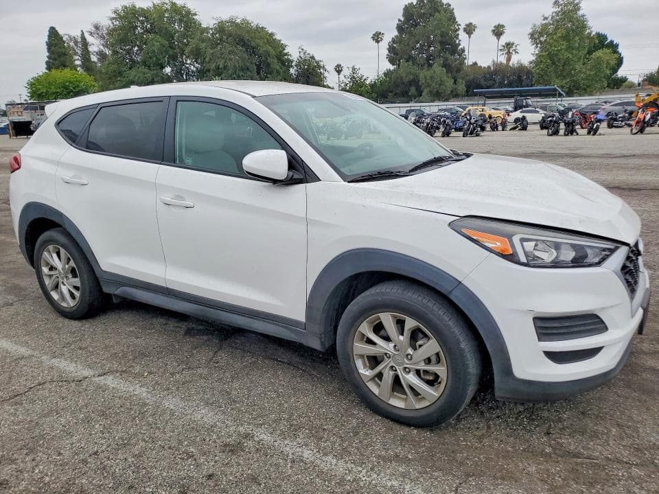 2019 HYUNDAI TUCSON SE 4