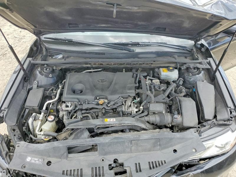 2018 TOYOTA CAMRY HYBRID XLE 11