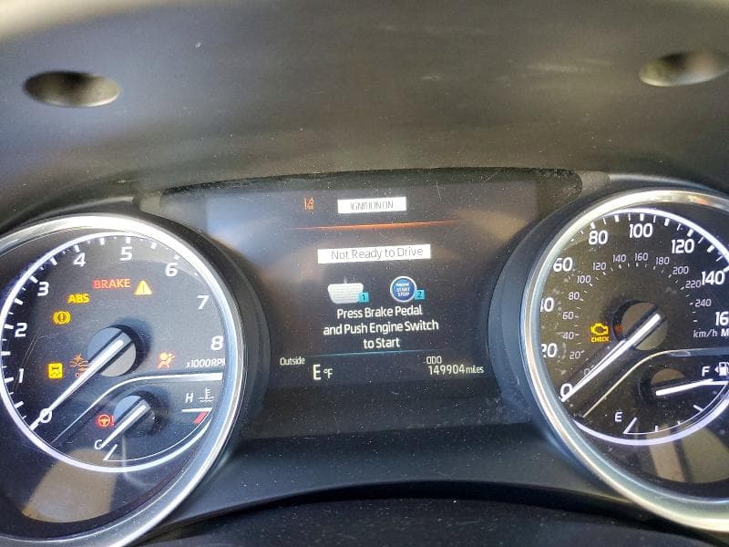2018 TOYOTA CAMRY XLE 9