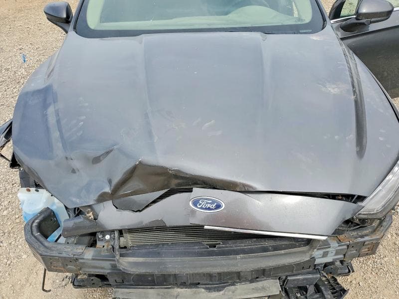 2020 FORD FUSION SE 11