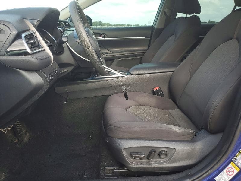 2018 TOYOTA CAMRY LE 7