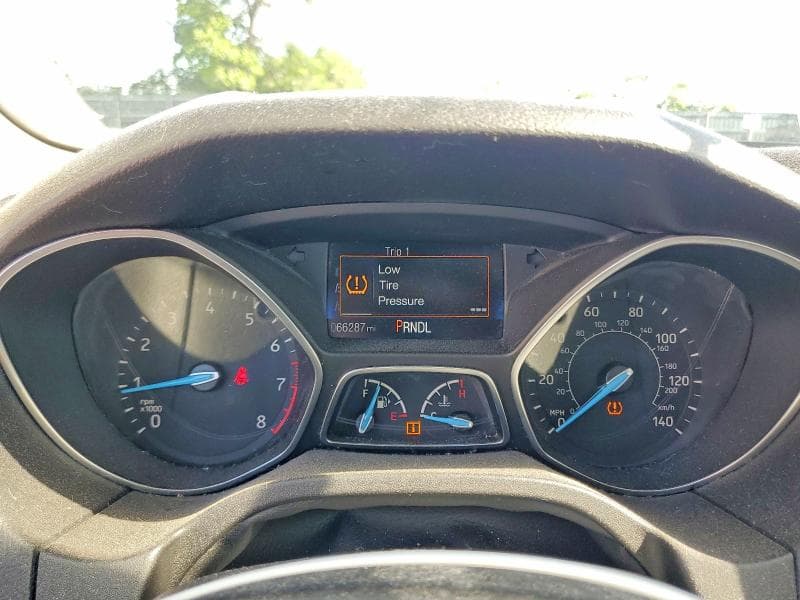 2017 FORD FOCUS S 9
